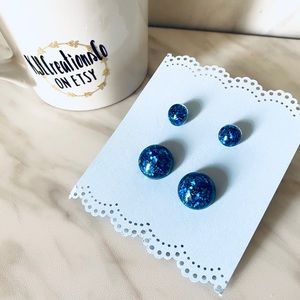 5/$25 Set of 2 Blue Glitter Stud Earrings